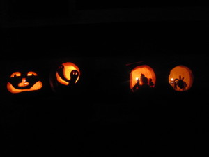 Love these pumpkins.  They all came out so good this year.  Scott did the first one.  Alix and Keri the second one, Niah and Afton the third and Jaime and Milo the last one.