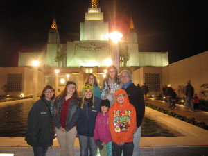 Then we walked around temple hill and saw all the lights and froze our behinds off.  But it was so worth it.  I love taking the kids to the temple.